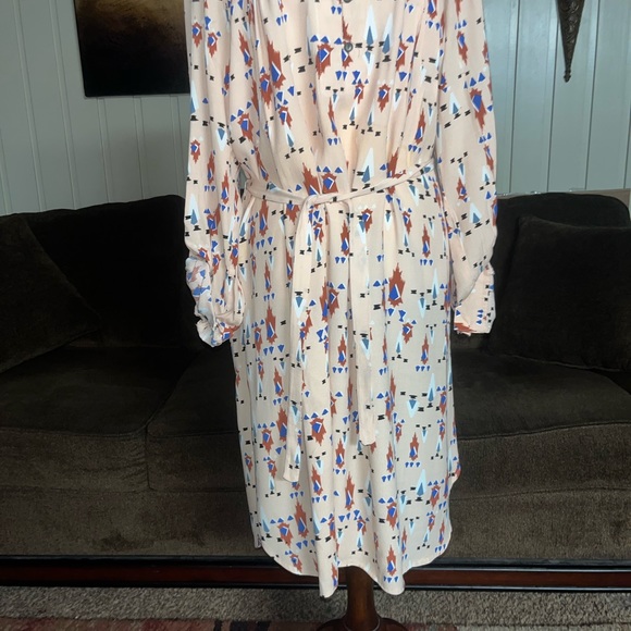 Dolan Left Coast Collection • Cream/Beige • X-Large • Aztec Design • Dress - Picture 9 of 16